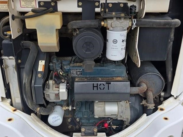 2009-bobcat-425-image-44