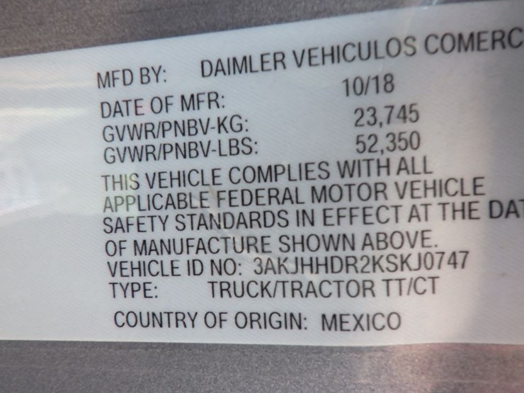 2019-freightliner-cascadia-126-image-21