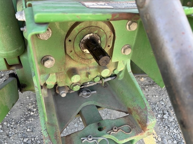 2013-john-deere-5085m-image-17