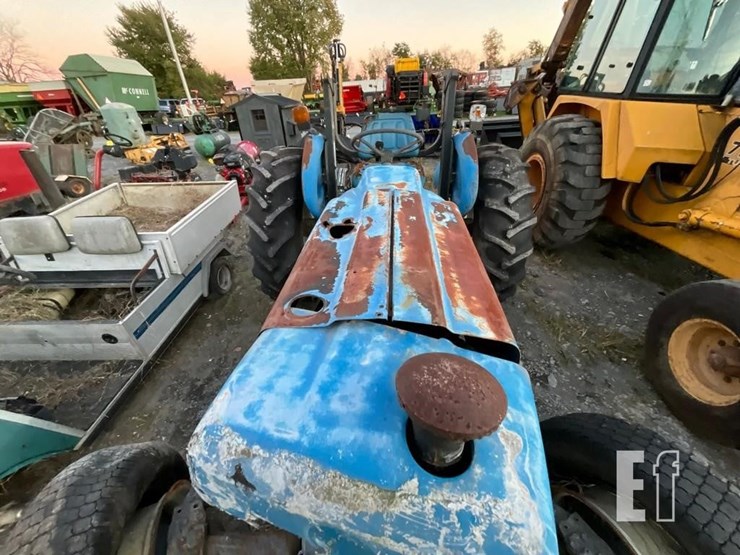 new-holland-3930-image-23