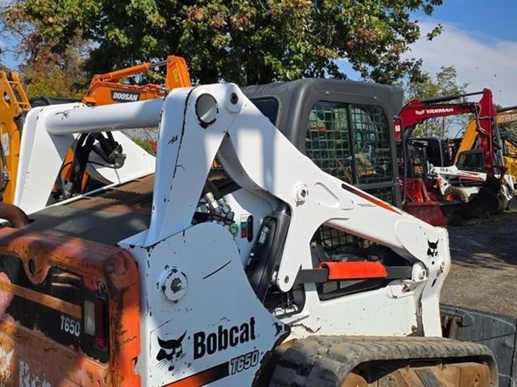 2016-bobcat-t650-image-19