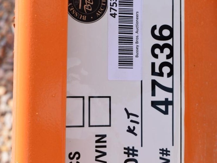 kit-containers-mini-skid-steer-snow-pusher-47536-image-4