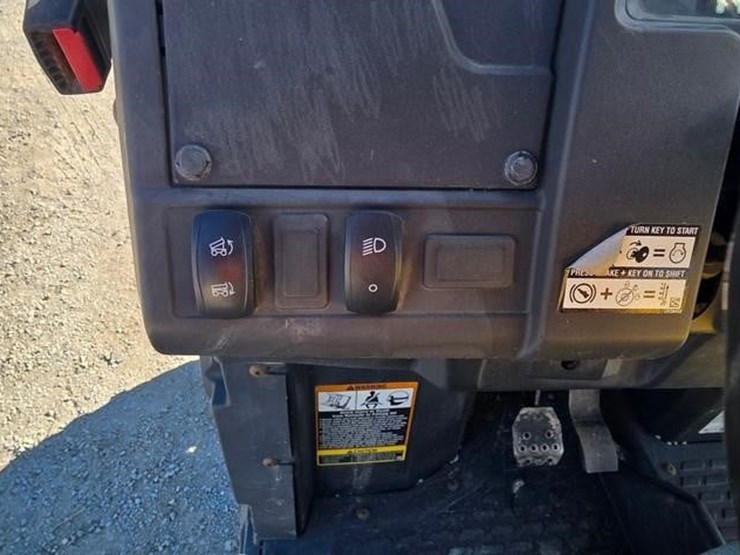 2021-john-deere-gator-xuv-835e-image-35