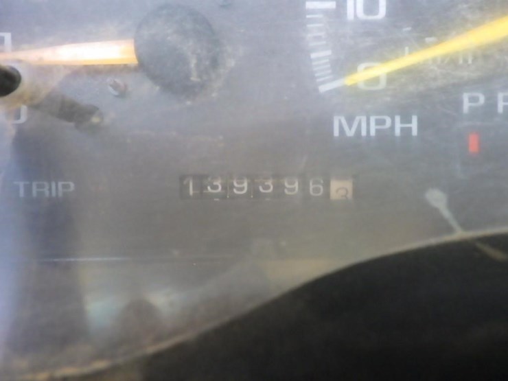 2000-gmc-3500-image-23