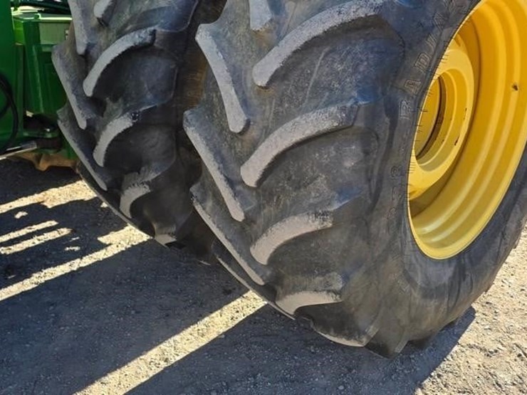2000-john-deere-9400-image-19