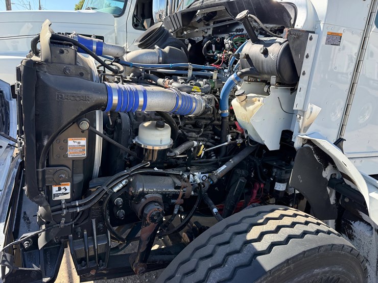 2020-kenworth-t370-image-12