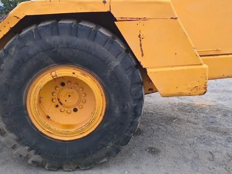 1984-deere-762a-image-37