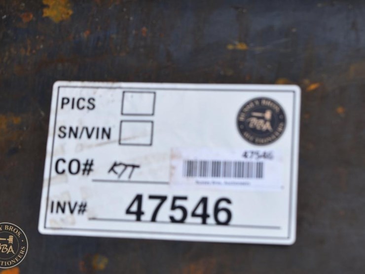 kit-containers-skid-steer-weld-on-attachment-plate-47546-image-2