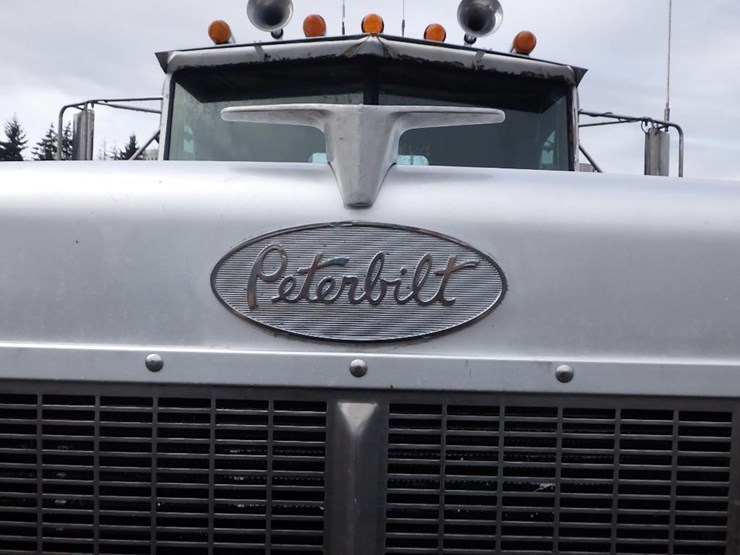 1990-peterbilt-379-image-10