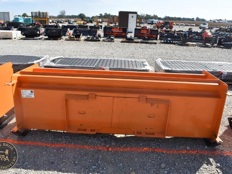 kit-containers-skid-steer-pull-back-snow-pusher-47519-image-2