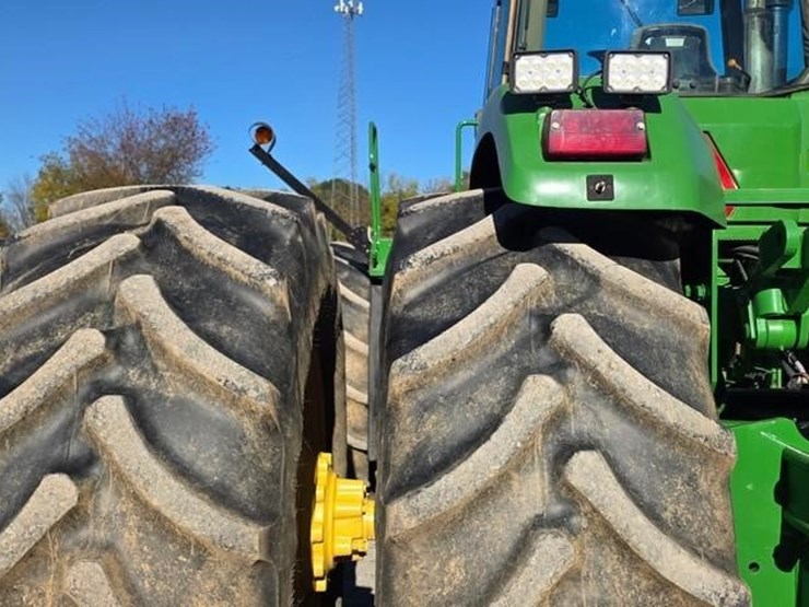 2000-john-deere-9400-image-28