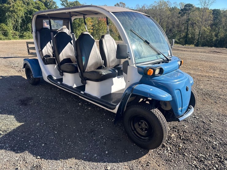 gem-e6-electric-6-passenger-low-speed-vehicle-image-6