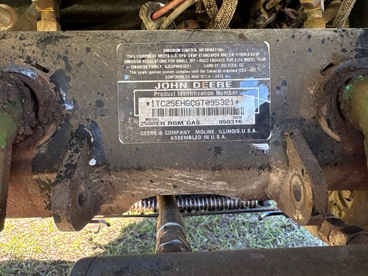 #1060-•-john-deere-2500e-riding-greensmower-image-10