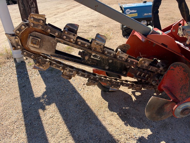 #41429-•-2021-ditch-witch-trencher-image-5