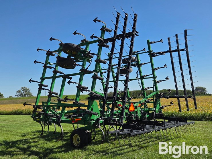 2011-john-deere-2210-field-cultivator-image-7