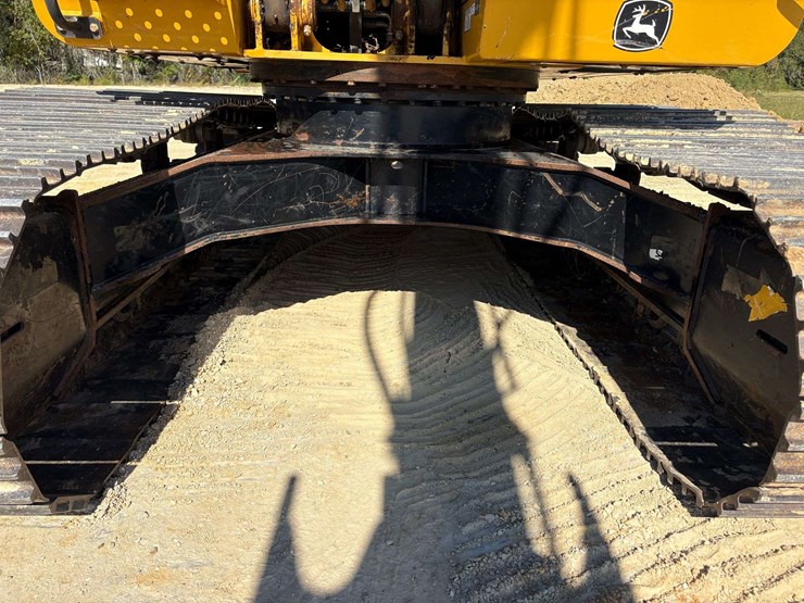 2022-john-deere-200g-excavator-(2,224-hours)-image-26