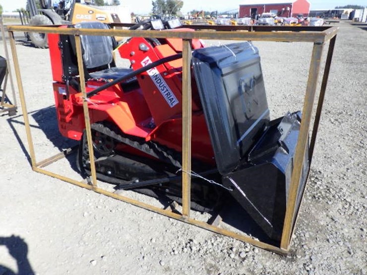 2026-agt-sda-140t-skid-steer-tracked-loader-image-4