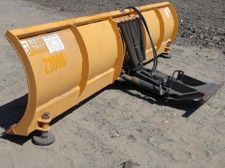 trackless-snow-plow-image-2