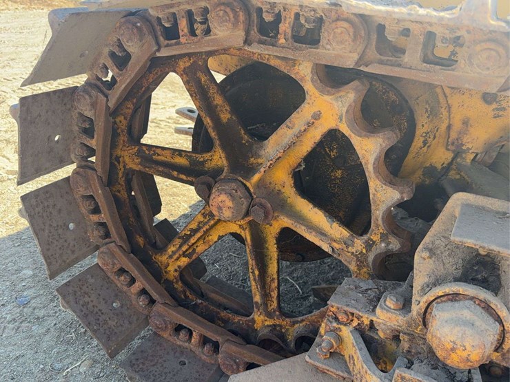 caterpillar-10-image-21