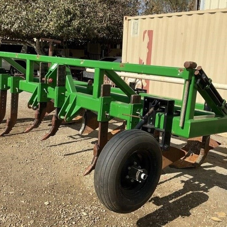 Custom 3-Pt 3-Row 60" Drip Tape Retriever