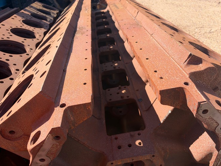 #46910-•-(2)-16-cylinder-engine-blocks-image-8