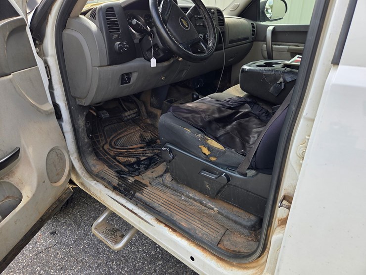 #7-•-2011-chevrolet-2500-4x4-service-truck-/-vin:-1gc1kvc86bf159439-/-328,114-miles-image-34