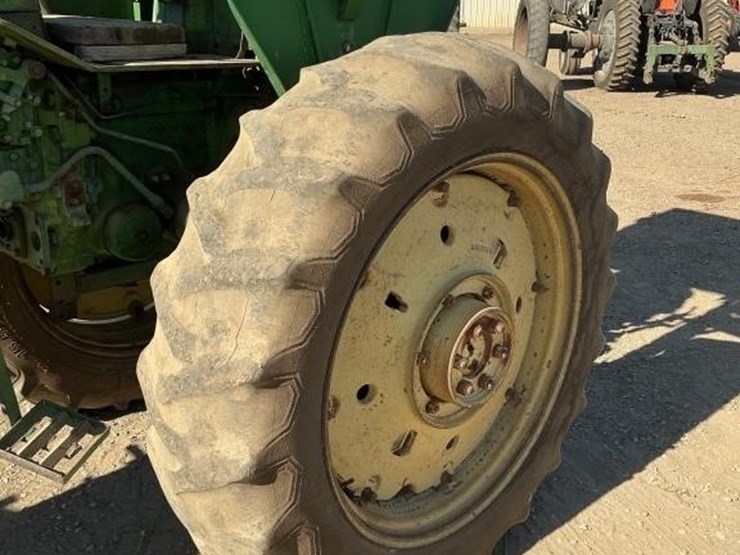 john-deere-4020-hi-crop-tractor-image-11