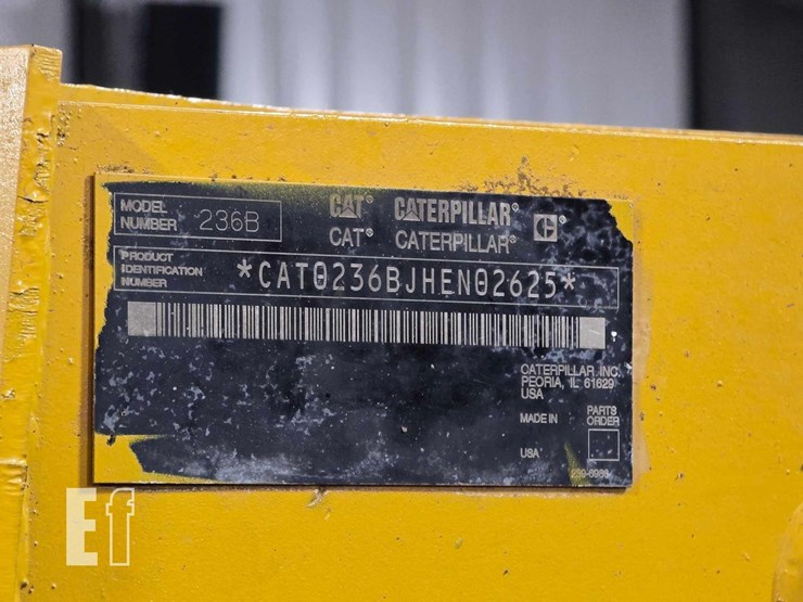 2005-caterpillar-236b-image-21