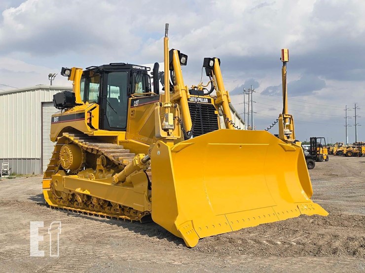 2007-caterpillar-d8t-image-2