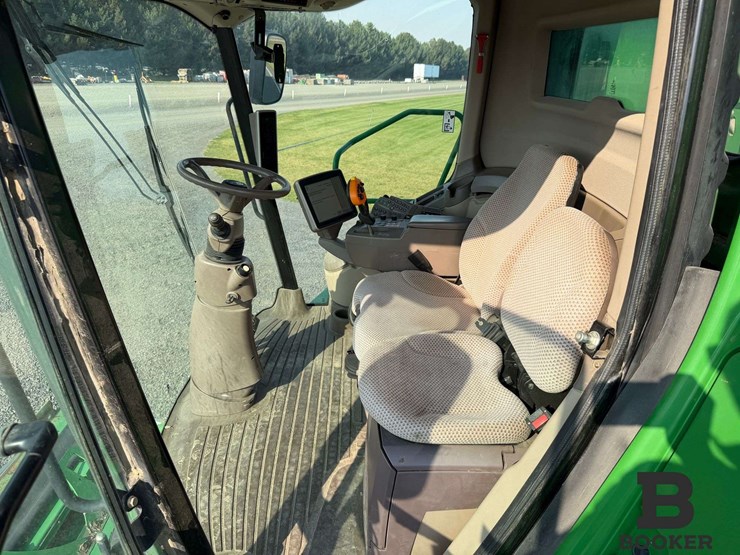 2012-john-deere-s670-combine-image-111