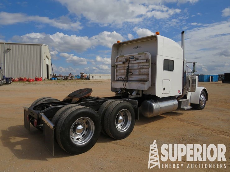 2003-peterbilt-379-t/a-truck-tractor-w/unibilt-ultracab-sleeper-cab-image-4