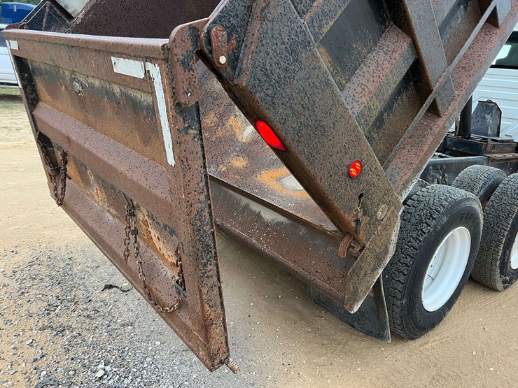 2007-international-7400-tandem-axle-dump-truck-(181,761-miles)-image-47