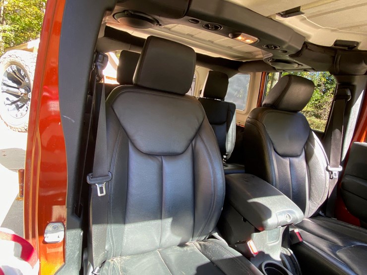 2014-jeep-wrangler-unlimited-image-14