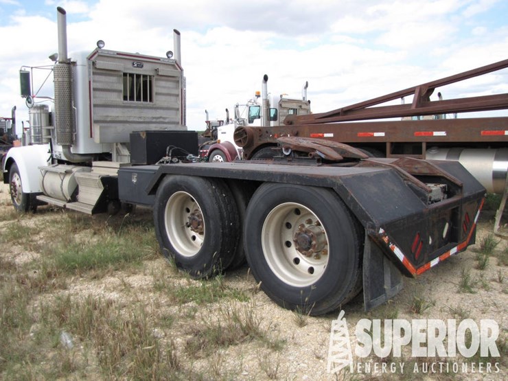 2007-kenworth-w900l-t/a-day-cab-haul-truck-image-3