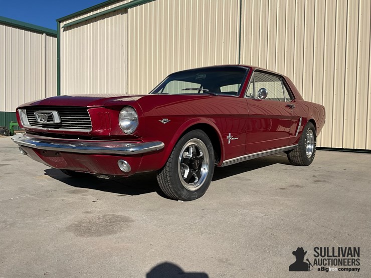 1966-ford-mustang-2-door-coupe-image-1