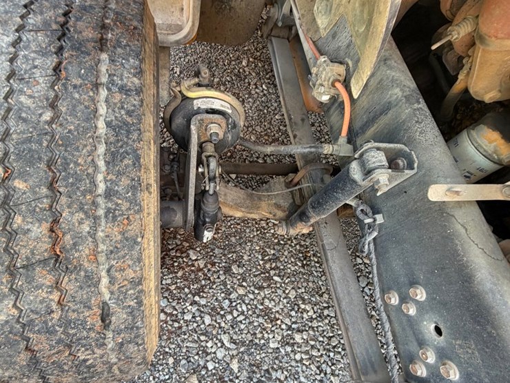 #4552-•-ford-f-650-flatbed-truck-image-11