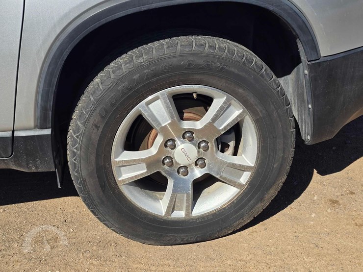 2009-gmc-acadia-image-16