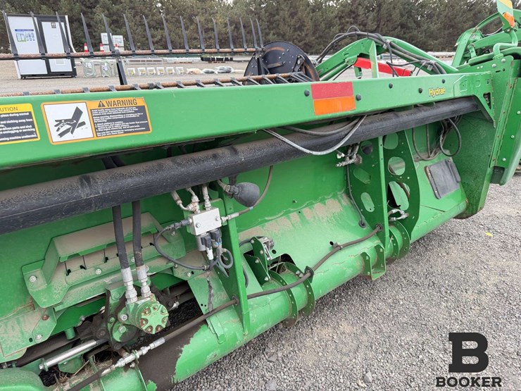 2017-john-deere-635fd-draper-header-image-33