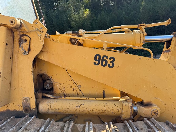 #4088-•-caterpillar-963-crawler-loader-image-67