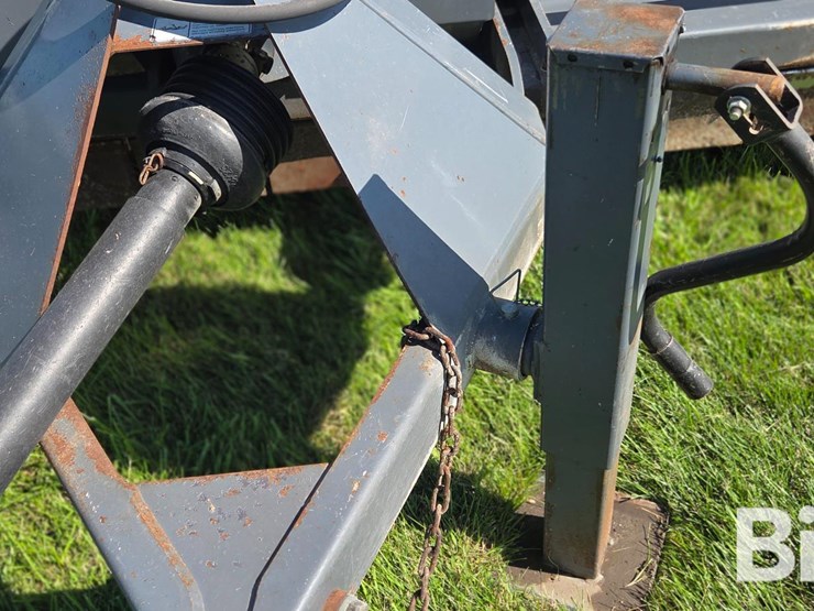 2013-loftness-180sh64p344-stalk-chopper-image-15