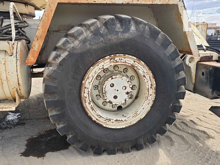 p&h-century-rough-terrain-crane-3720-image-23