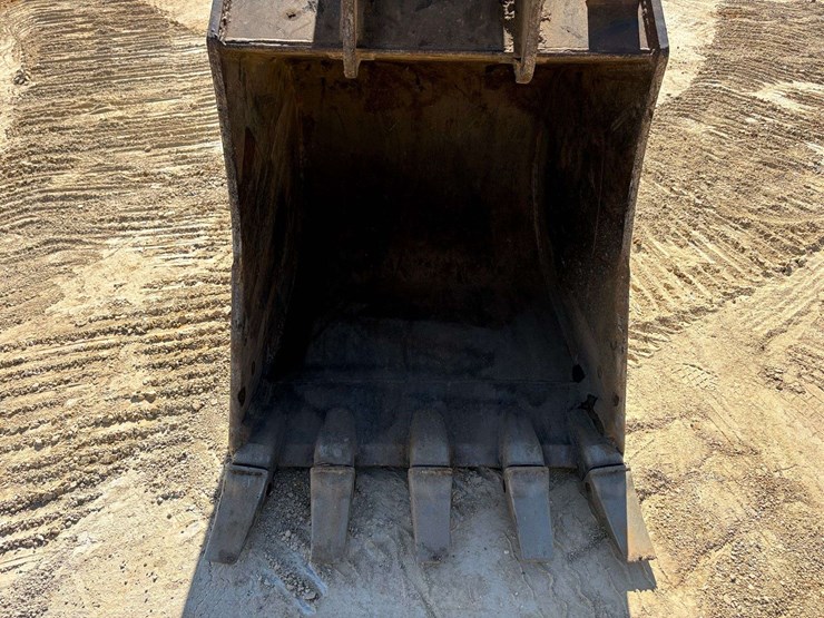 2022-john-deere-200g-excavator-(2,224-hours)-image-22