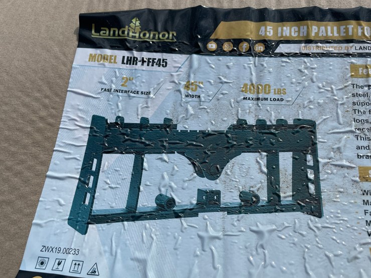 #4062-•-landhonor-45"-pallet-fork-frame-attachment-with-bale-spear-and-2"-hitch-receiver-image-6