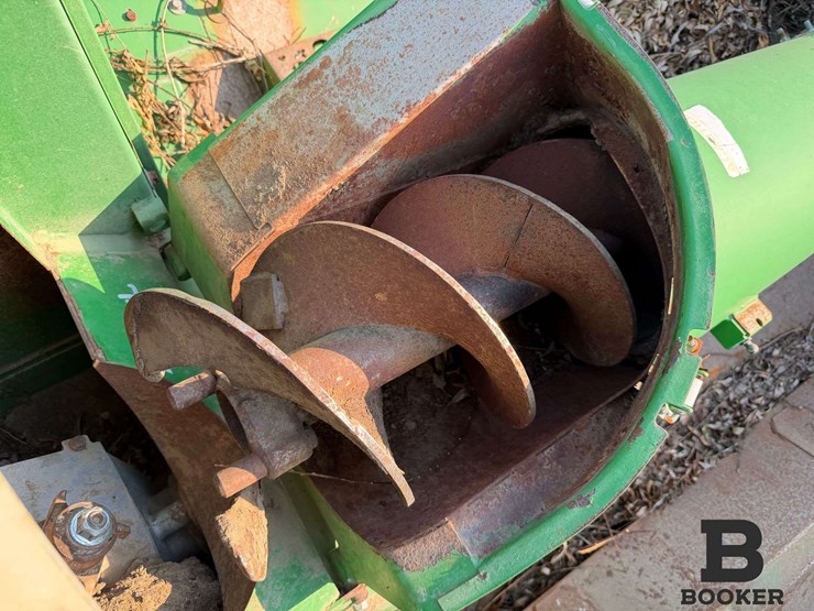 2012-john-deere-s670-combine-image-127