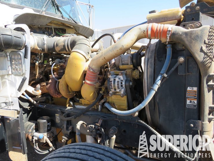 2008-kenworth-w900-t/a-winch-tractor-w/pusher-axle-&-day-cab-image-8