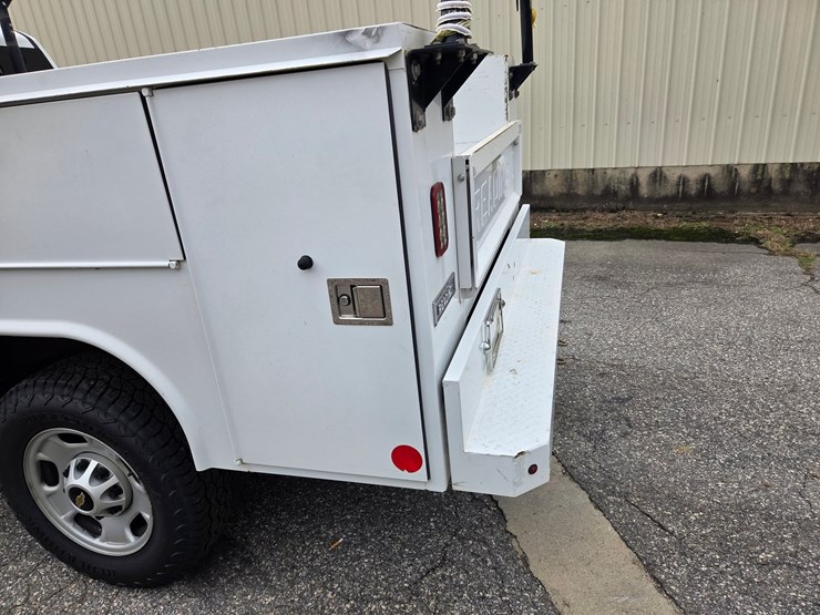 #5-•-2020-chevrolet-2500-service-truck-/-vin:-1gb0wle7xlf295314-/-74,095-miles-image-12