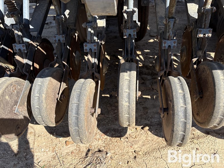 crustbuster-3400-45x8-drill-image-11
