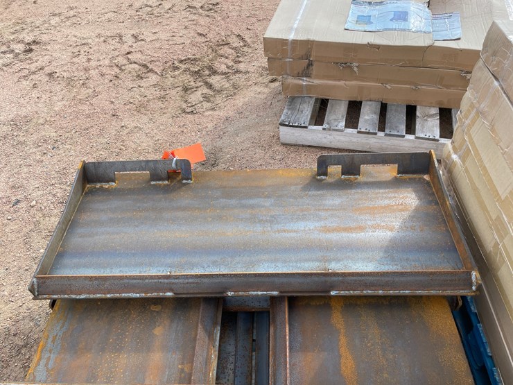 #4135-•-landhonor-skid-steer-universal-adapter-plate-image-8
