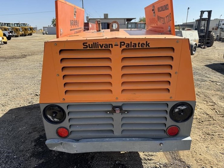 2020-sullivan-palatek-d185p1z4-towable-air-compres-image-15