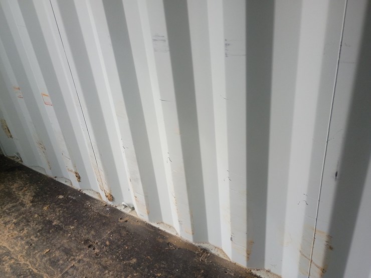 #l111-000-•-40ft-container-[damaged]-image-30